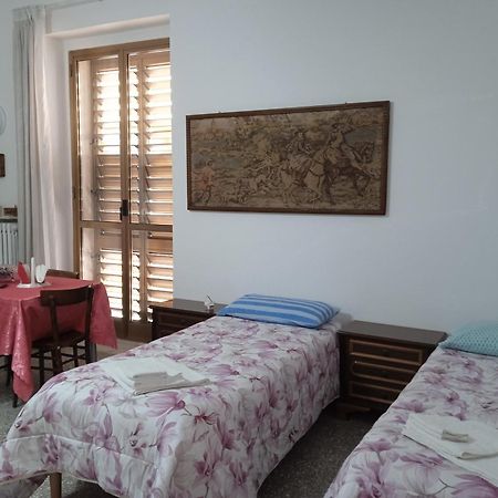 B&B La Casa Dell'Ospite Gravina in Puglia Eksteriør bilde